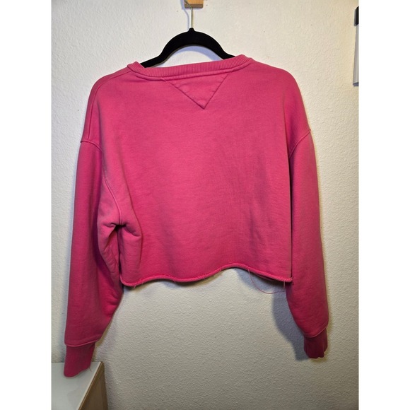 Tommy Jeans Cropped Sweatshirt Pink Blue College Logo Top - Picture 2 of 8